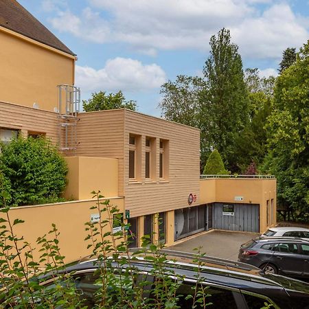 B&B Hotel Chartres Centre Cathedrale Exterior foto